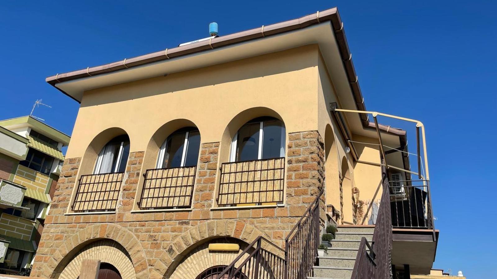 Koru House Torvaianica Villa ภายนอก รูปภาพ